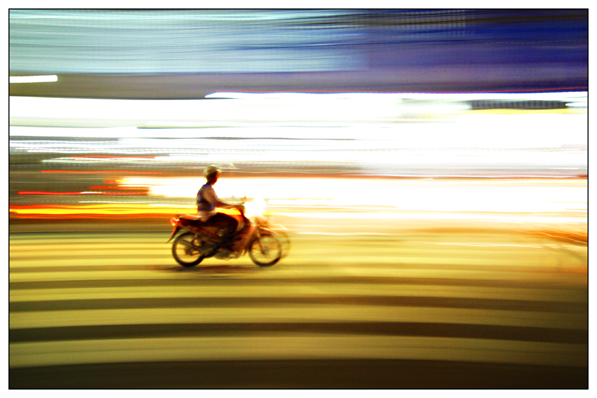 על צומת דלהי-בנגקוק