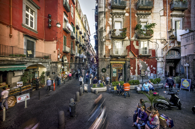 Photo by Lorenzo Moscia