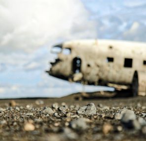 הנח לו, לעבר