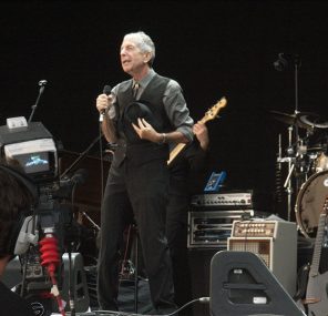 היות אדם הולך