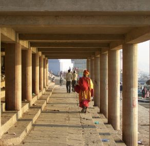 מה שמאחורי התמונה