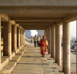 מה שמאחורי התמונה
