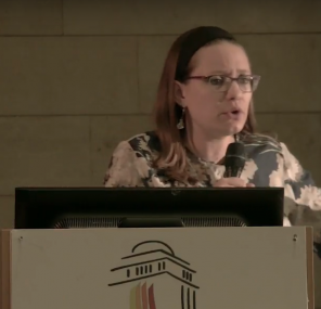 על חסד, זוגיות וציניות